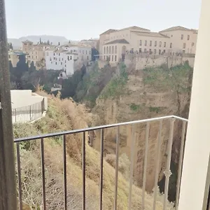 https://singular-ronda-apartment.es-andalucia.com