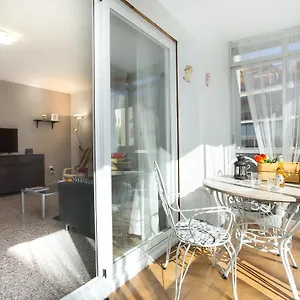 https://apartamento-roger-de-lluria.top-hotels-tarragona.com